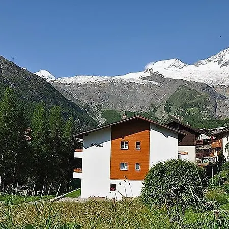Saas-fee Sleeps 4 Wifi Appartement *